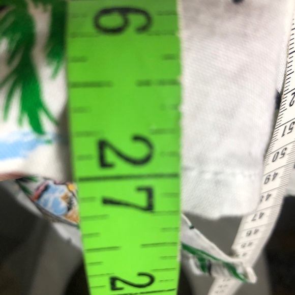 Mens Hawaiian Style Shirt. Size Medium - Picture 4 of 5